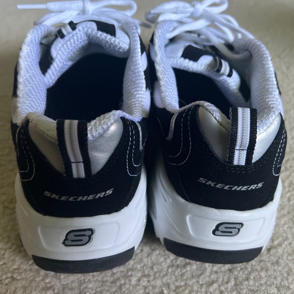 Sketchers D'Lites Sneakers - Picture 3 of 3